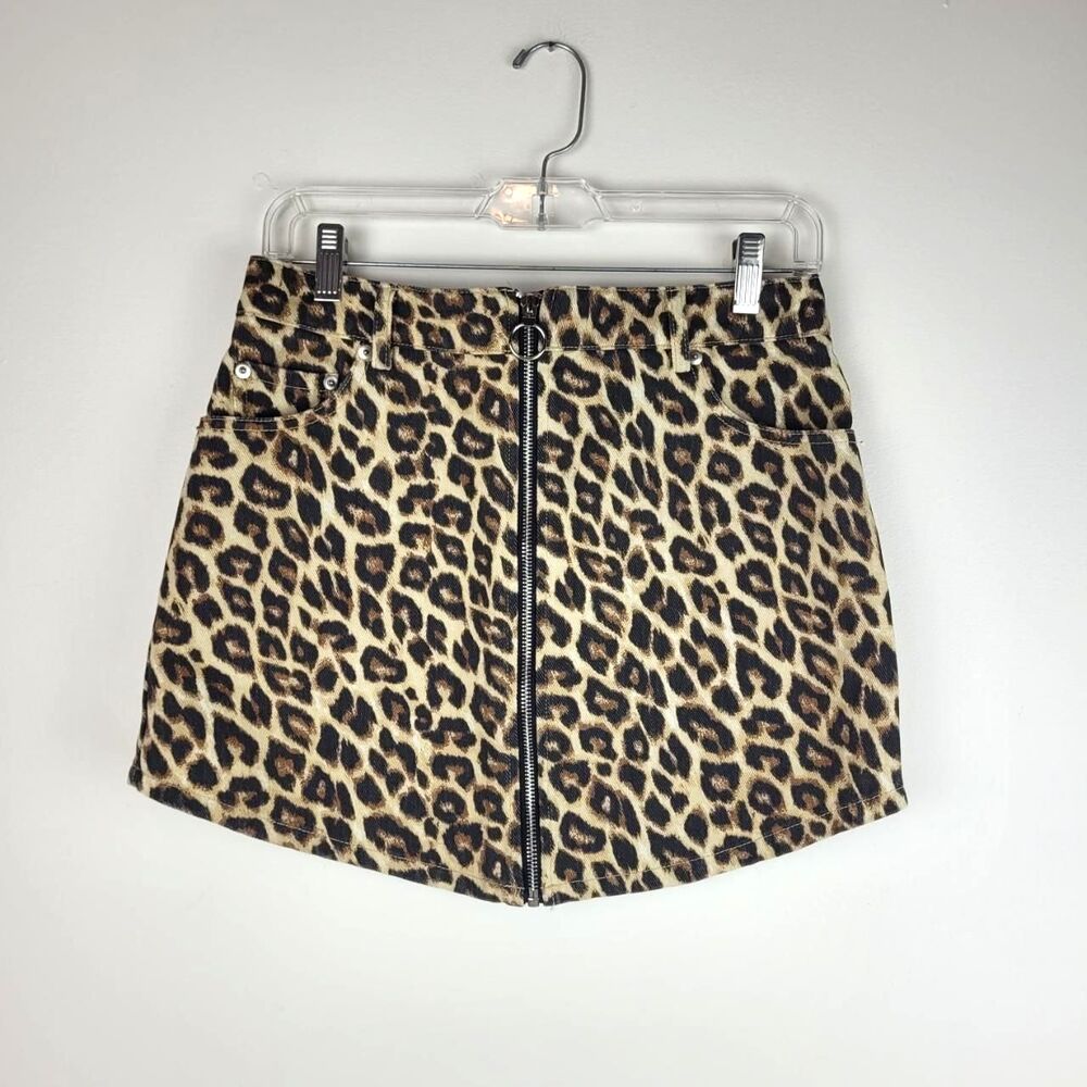 Forever 21 Women's Black Tan leopard mini Skirt zip front M goth edgy moto